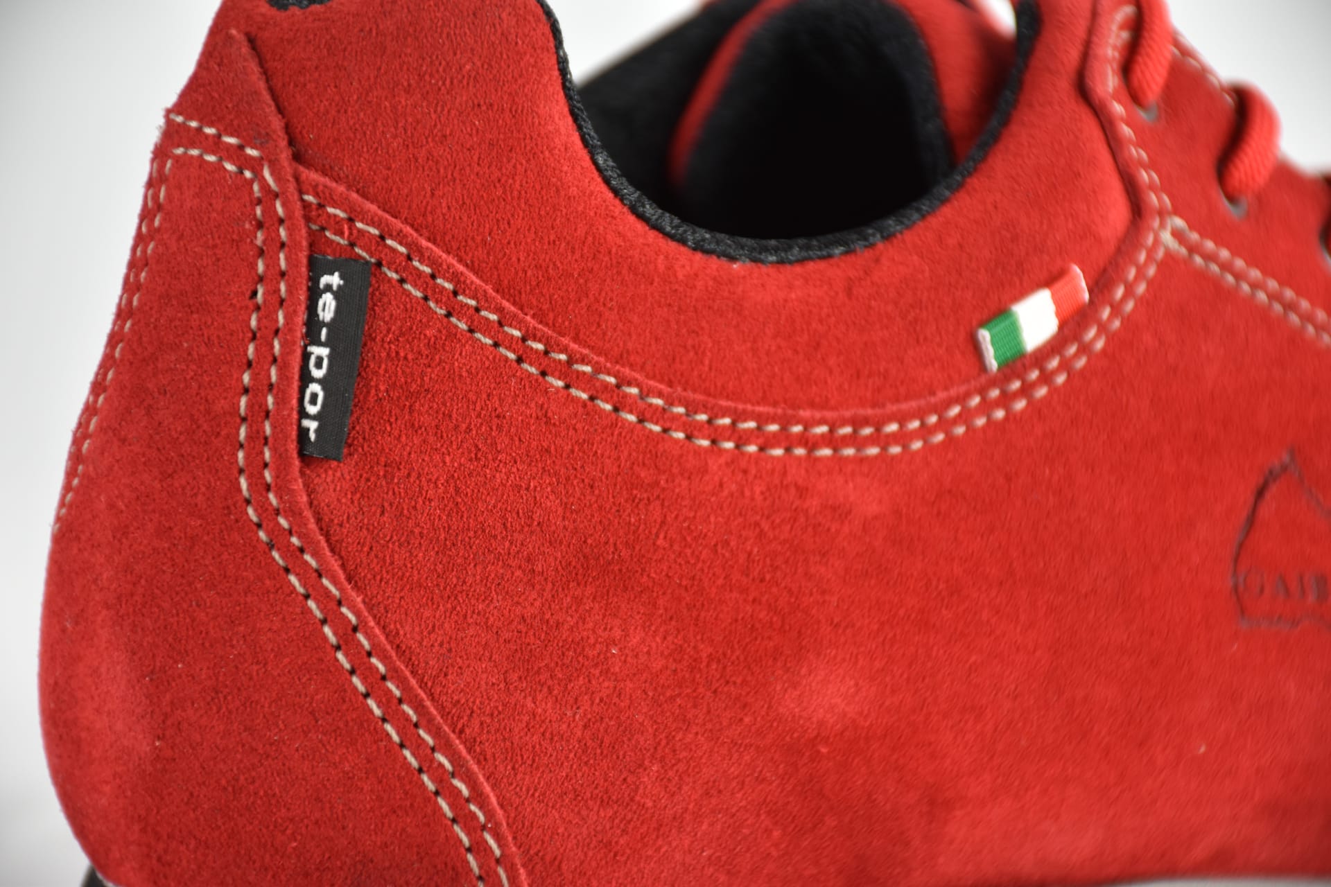 Gaibana-musetto-rosso-09